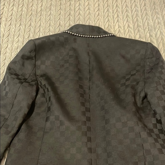 Elegant Black Women's Blazer with beaded Detailing - Picture 11 of 11